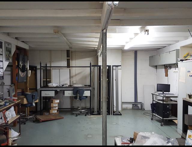 180M² FACTORY TO LET IN STIKLAND